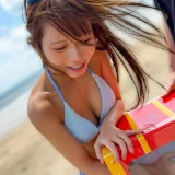 箱の中身はなんだろな？美巨級ビキニギャル『りりか』チャレンジ! kure039